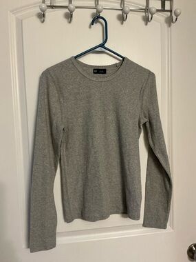 GAP Ribbed Crewneck Long Sleeve Top - Heather Gray, Size Medium